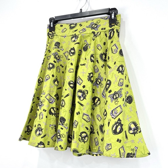 Pinup Couture Skirt Womens S Skulls Cross Bones NWT Skater Retro Goth Artsy - Picture 6 of 10